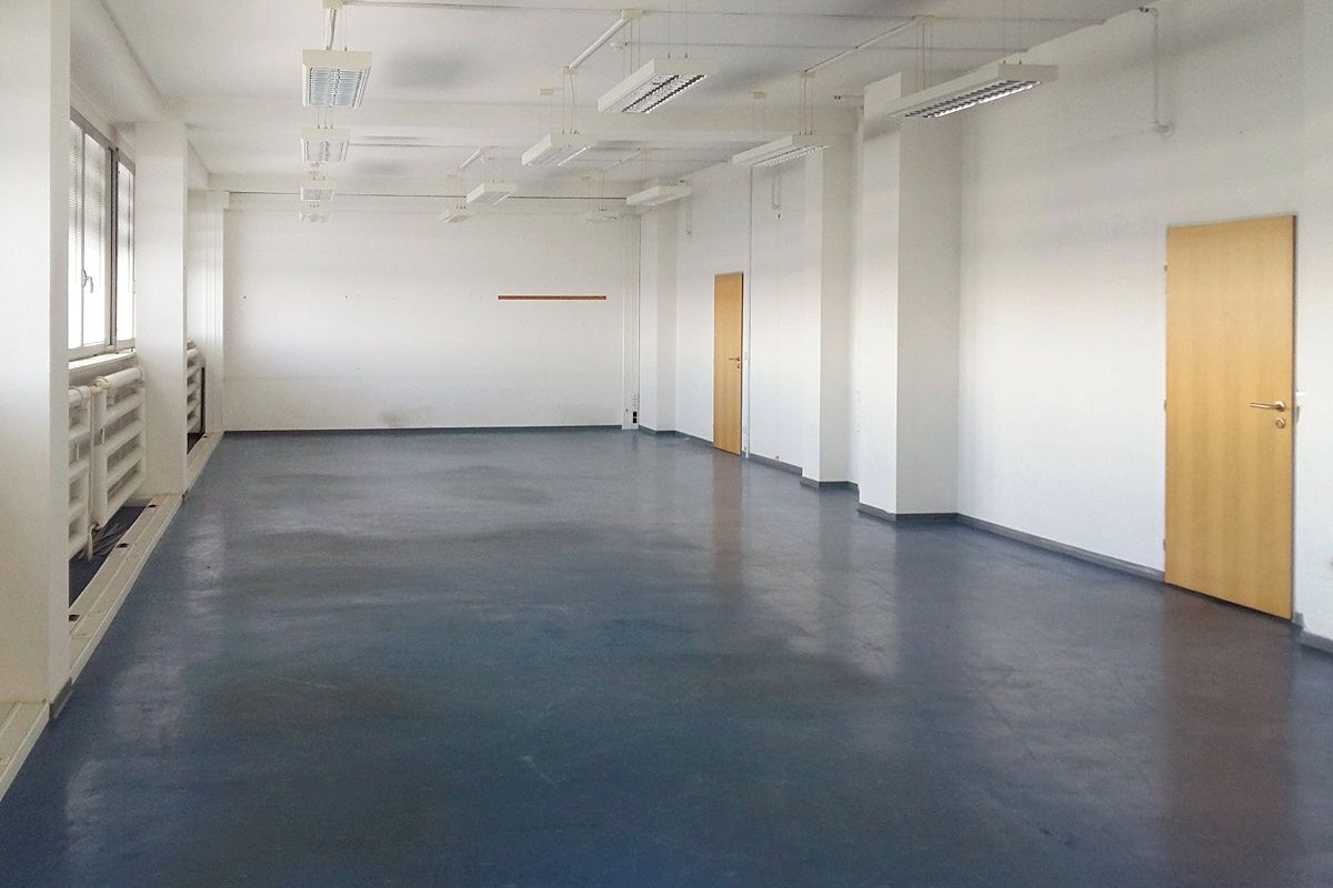 Pronájem kanceláře 384 m², Praha – fotka 1 z 3