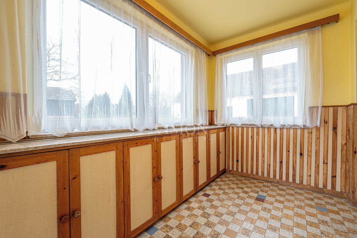 Prodej rodinného domu 175 m², pozemek 2062 m² – fotografie 2