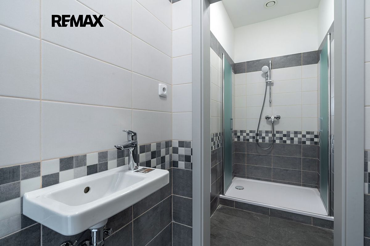 Prodej rodinného domu 130 m², pozemek 3400 m² – fotografie 3