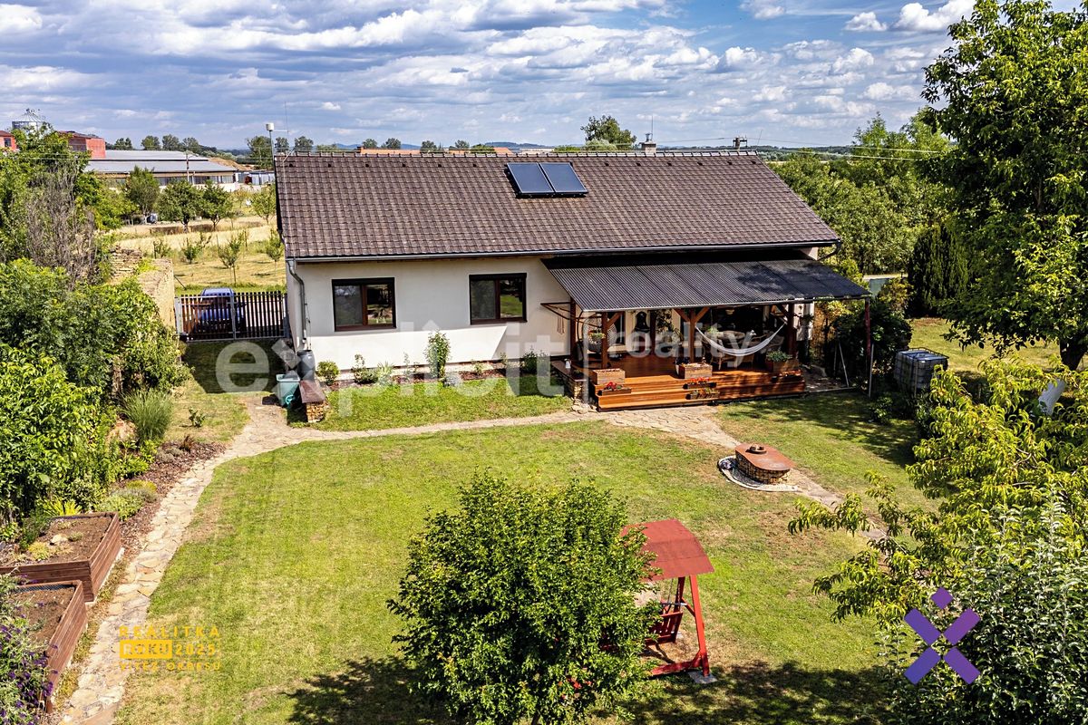 Prodej rodinného domu 120 m², pozemek 789 m²