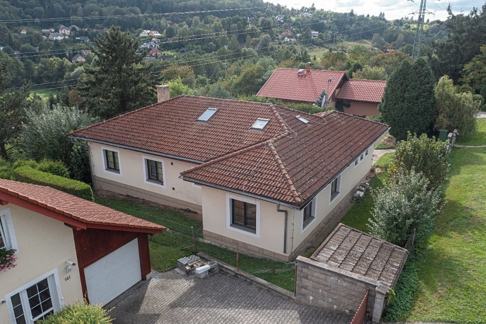 Prodej rodinného domu 238 m², pozemek 1164 m² – fotografie 3