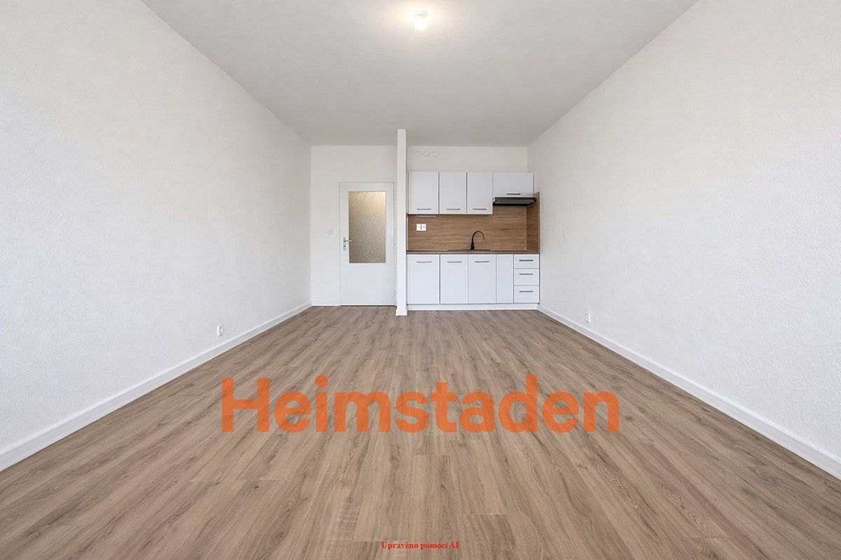 Pronájem bytu 1+kk 28 m² – fotografie 5