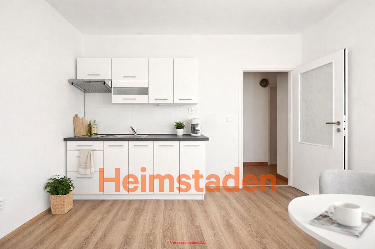 Pronájem bytu 1+kk 28 m² – fotografie 2