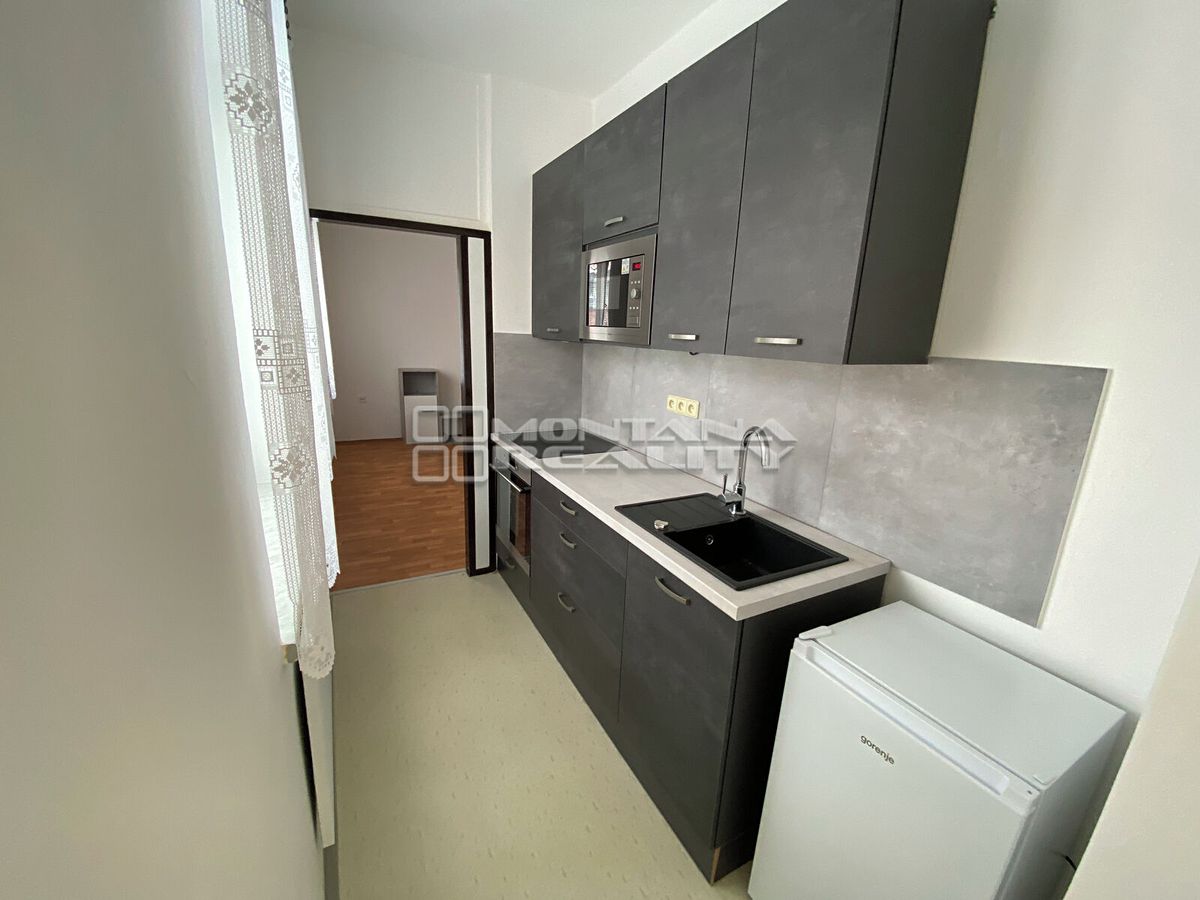 Prodej bytu 2+1 38 m² – fotografie 2
