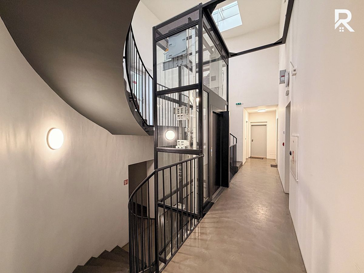 Pronájem bytu 1+kk 41 m² – fotografie 3