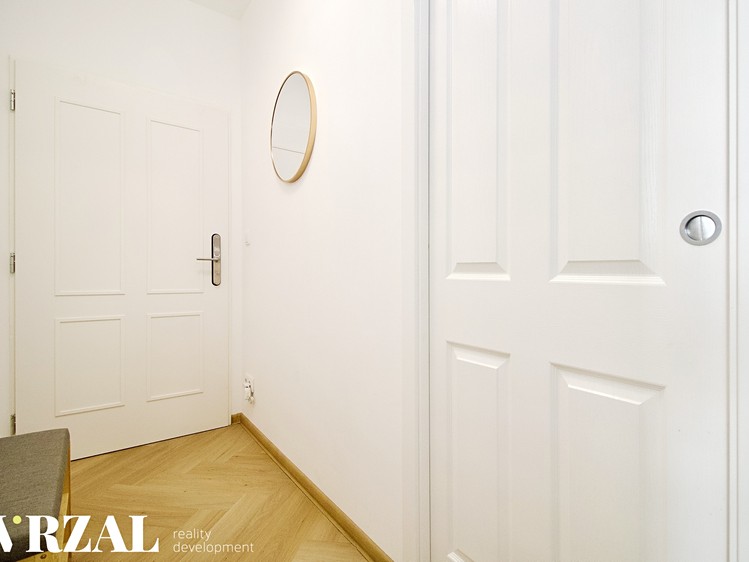 Wohnung 1+kk zum Kauf, 27 m² (7 von 8)