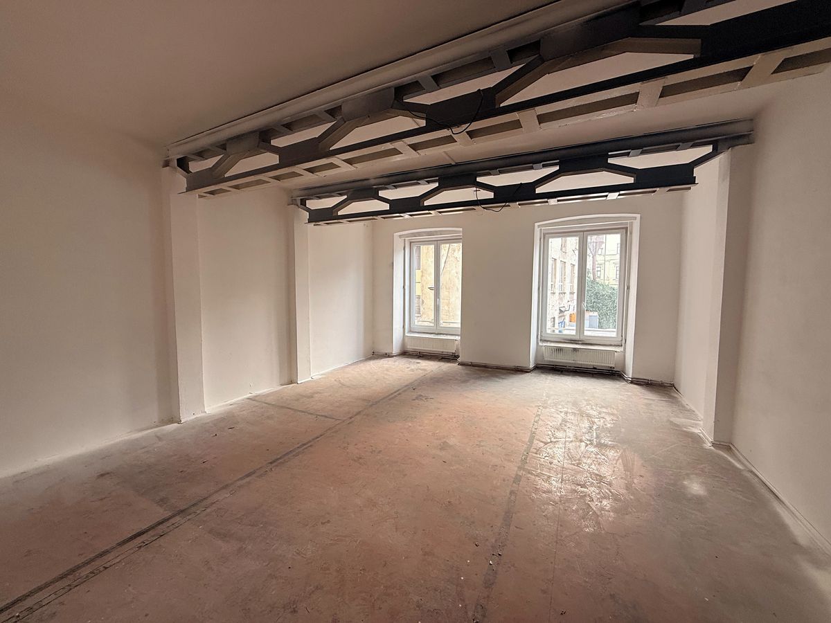 Pronájem výrobní haly, prostoru 39 m²