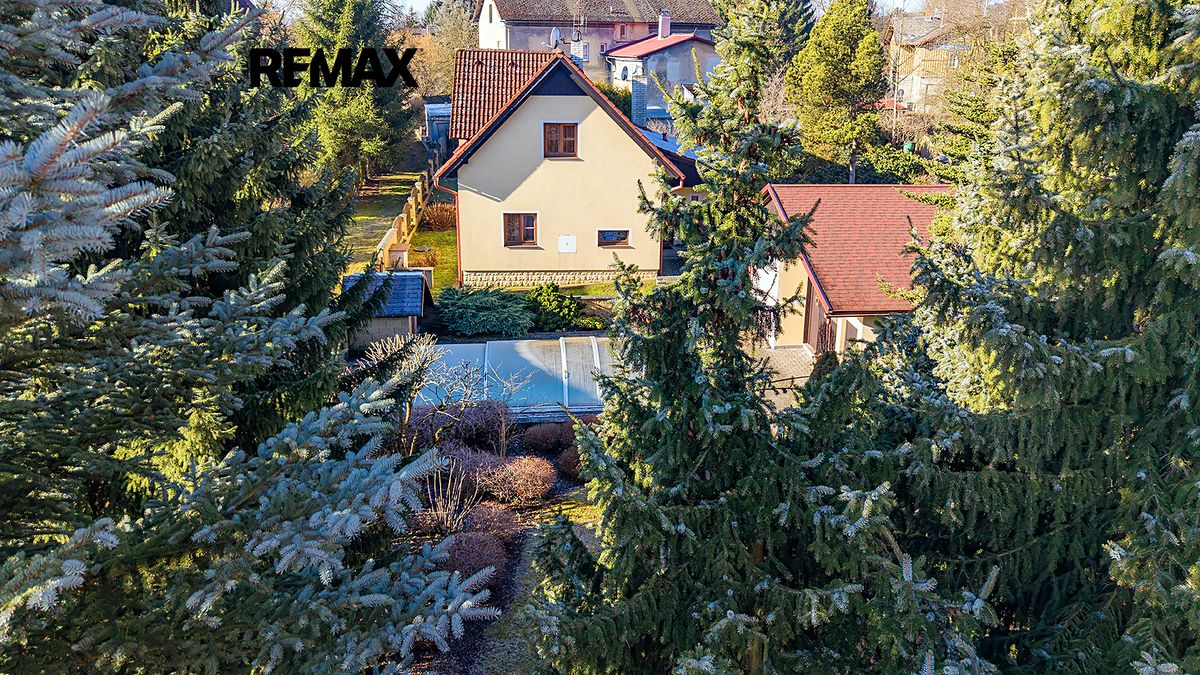 Prodej rodinného domu 122 m², pozemek 900 m² – fotografie 4