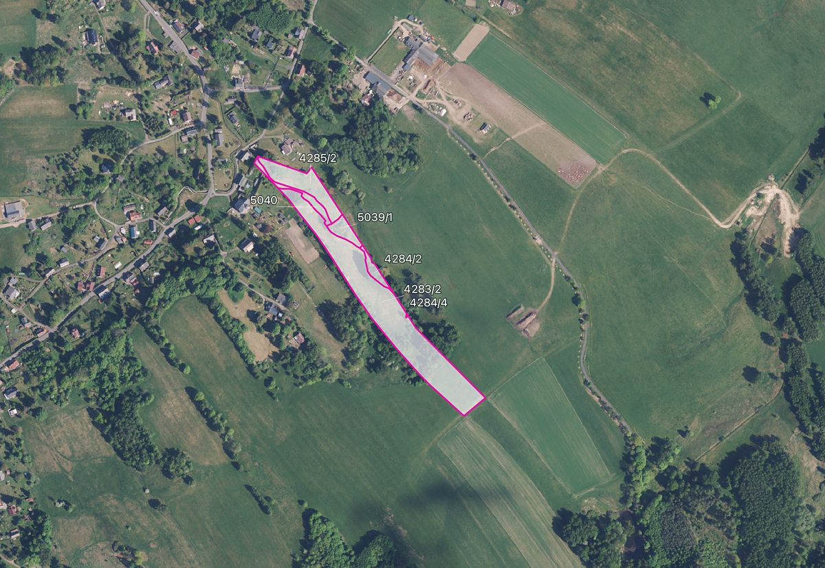 Prodej louky 21871 m², Staré Křečany – fotka 1 z 3