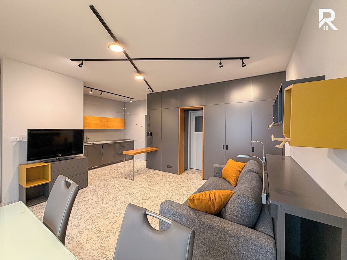 Pronájem bytu 1+kk 41 m²
