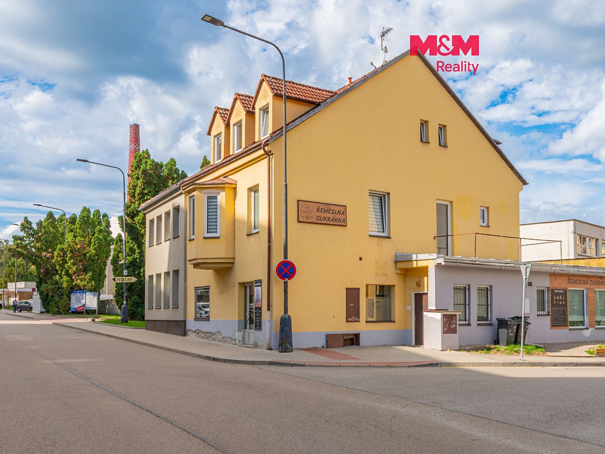 Pronájem bytu 3+kk 82 m²