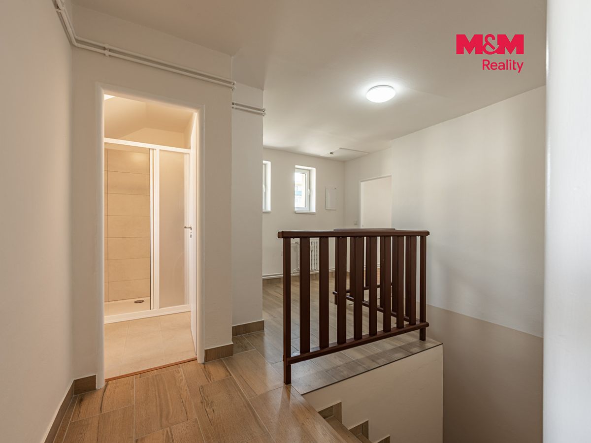 Pronájem bytu 3+kk 82 m² – fotografie 2