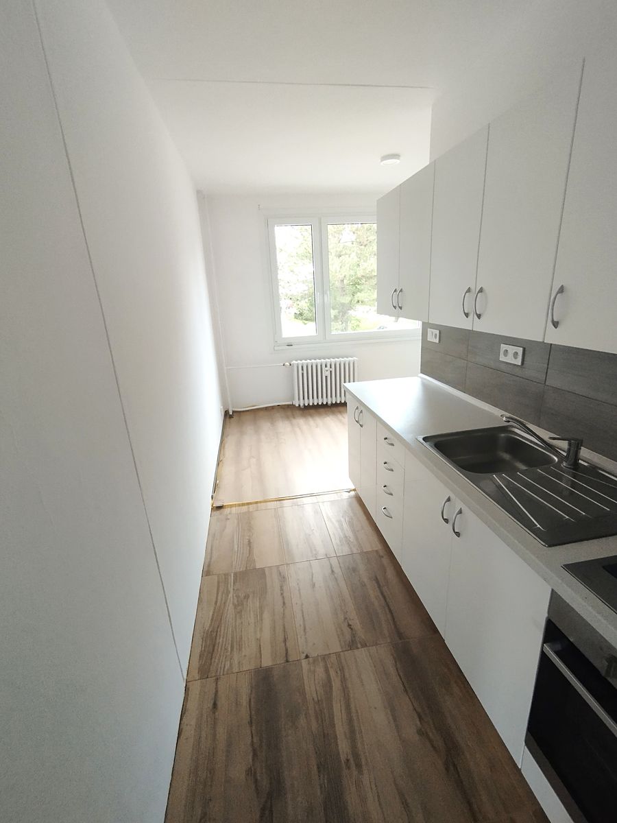 Pronájem bytu 2+1 70 m² – fotografie 2