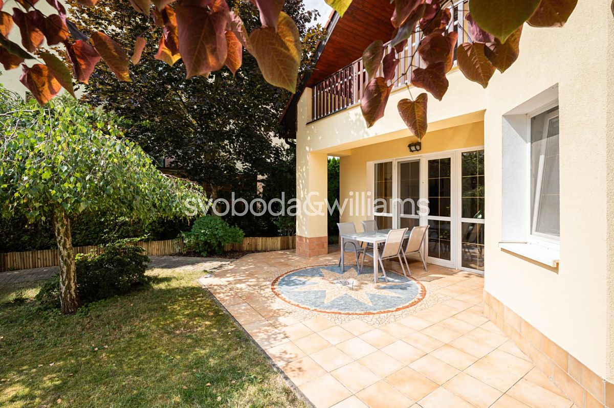 Prodej rodinného domu 212 m², pozemek 787 m² – fotografie 5