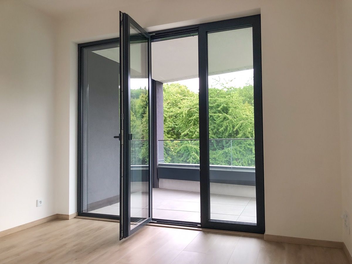 Pronájem bytu 2+kk 65 m² – fotografie 3