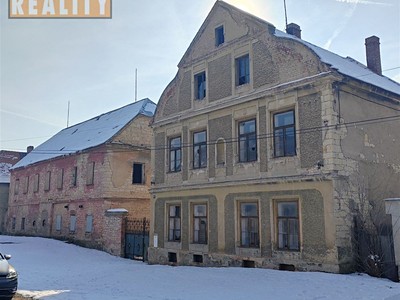 Prodej domu, 276 m² (2 z 21)