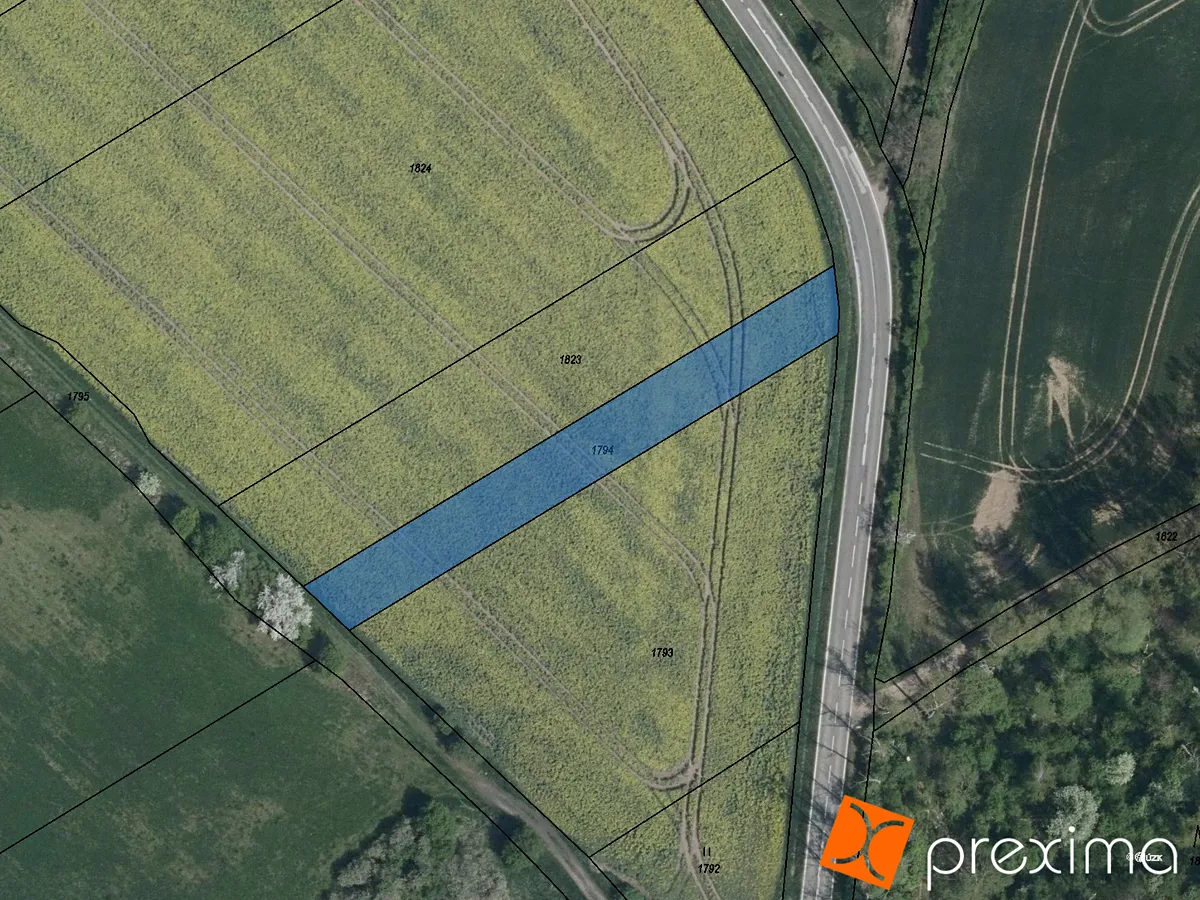 Prodej komerčního pozemku 1362 m²