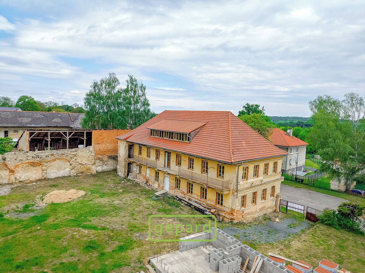 Prodej rodinného domu 388 m², pozemek 3321 m² – fotografie 4