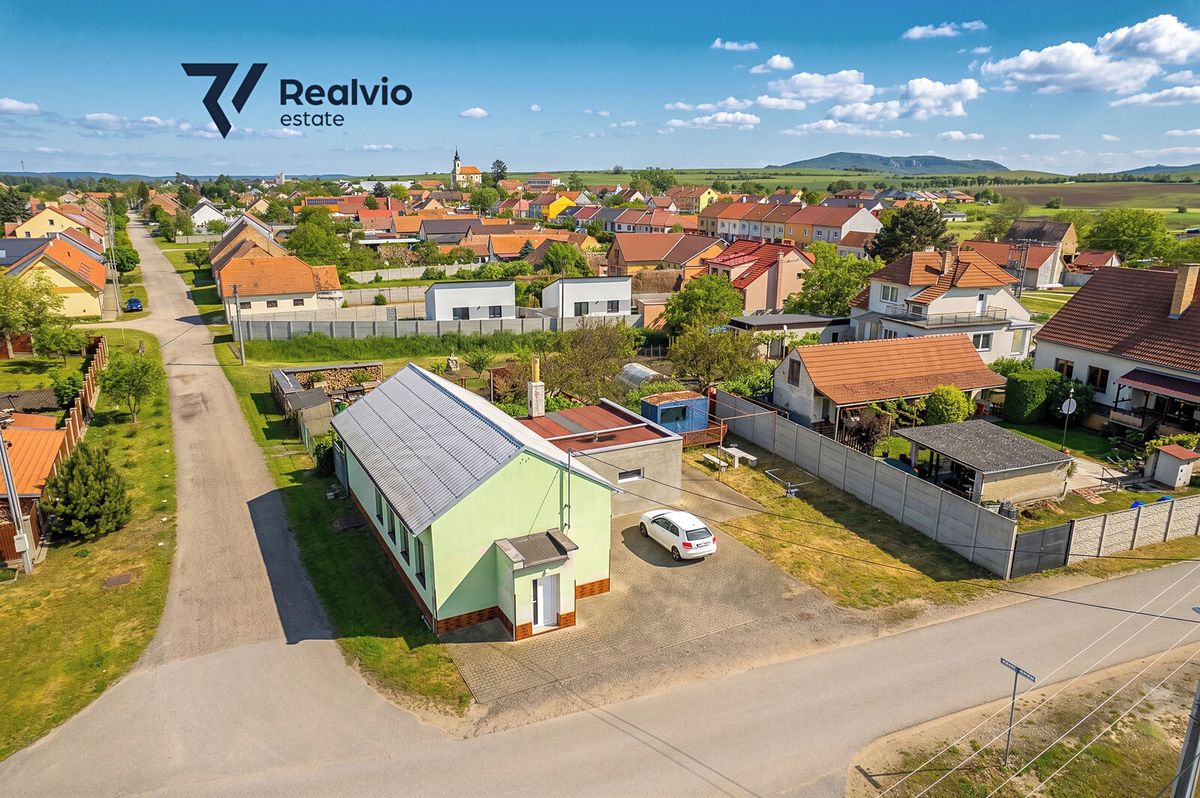 Prodej rodinného domu 136 m², pozemek 498 m² – fotografie 3