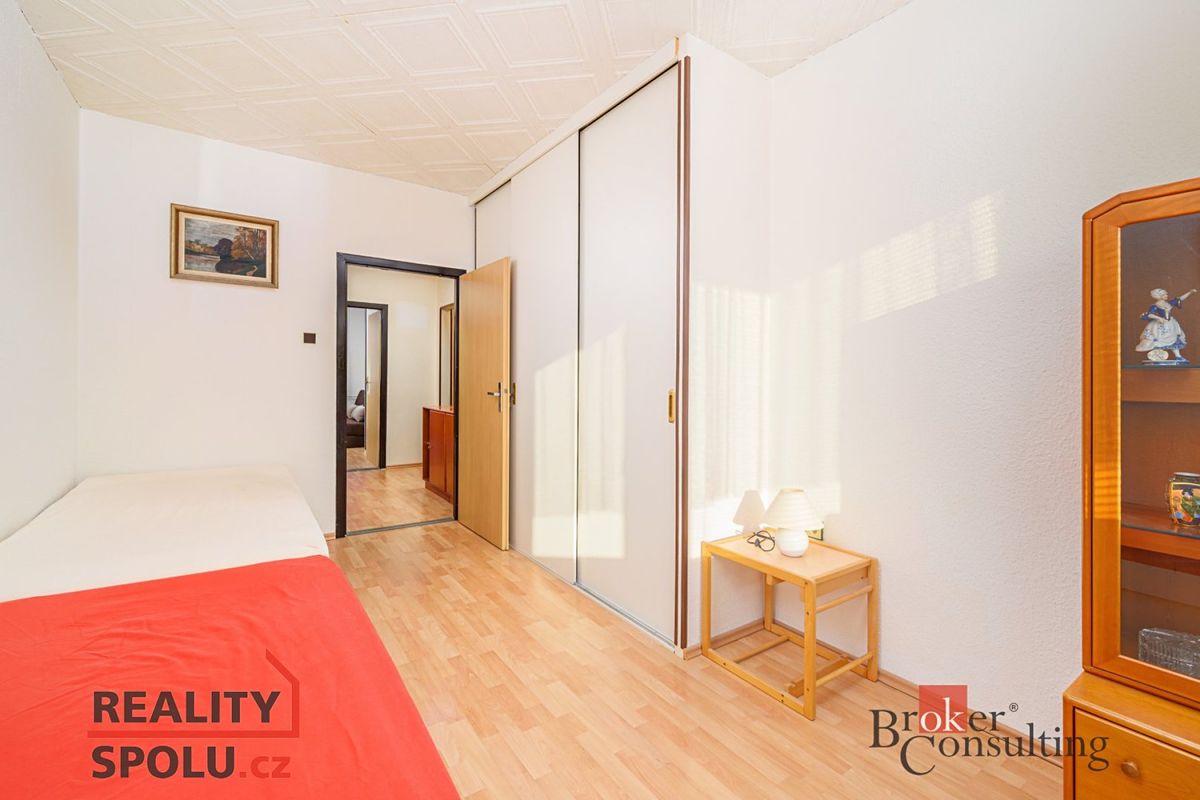 Pronájem bytu 3+1 88 m² – fotografie 2