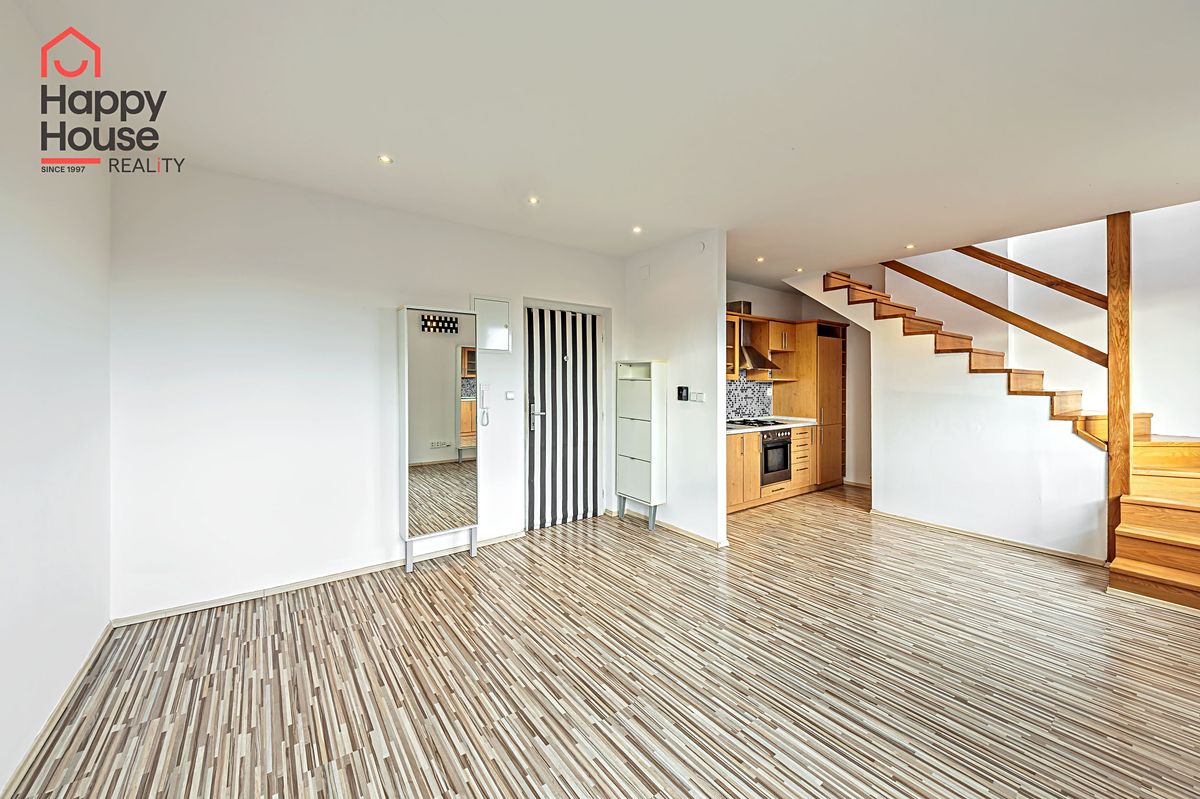 Pronájem bytu 2+kk 60 m² – fotografie 2