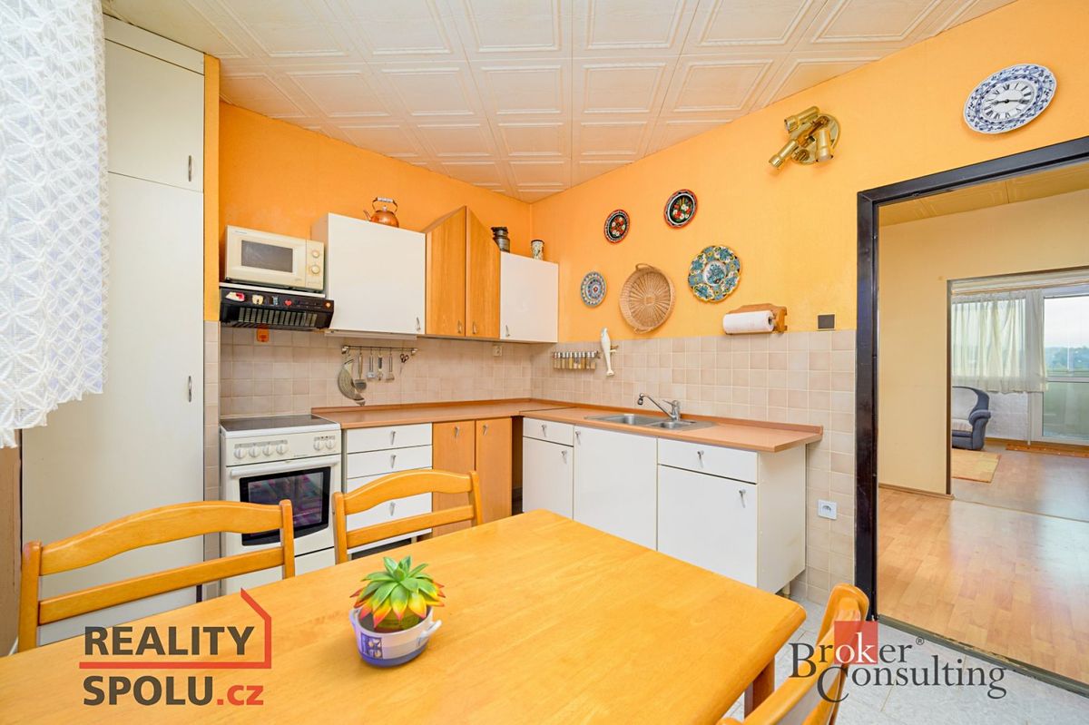 Pronájem bytu 3+1 88 m² – fotografie 3
