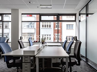 Pronájem kanceláře 436 m²