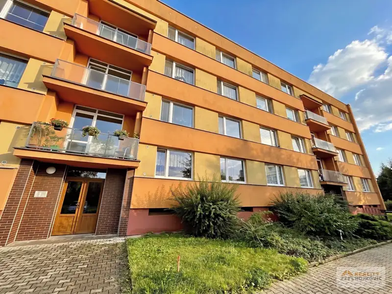 Prodej bytu 2+1 55 m², Broumov – náhled fotky 1