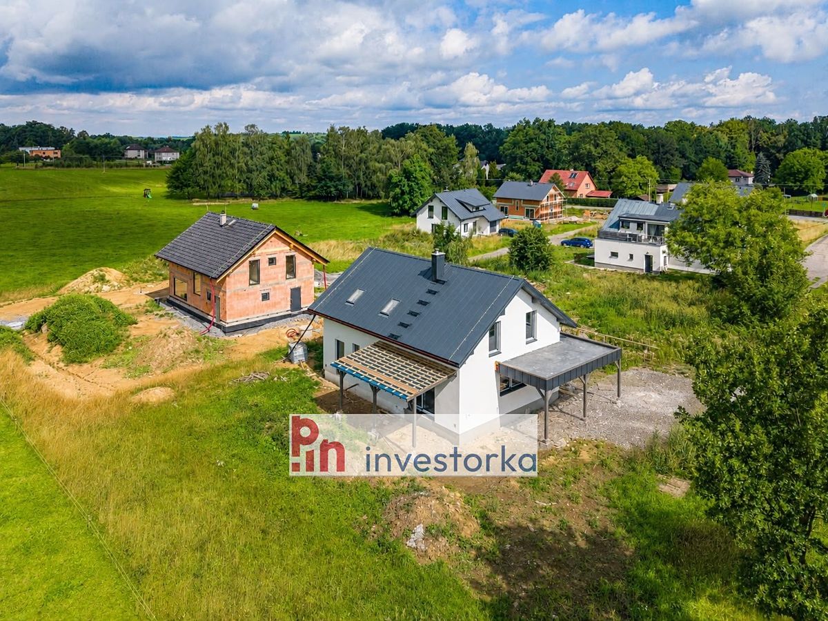 Prodej rodinného domu 166 m², pozemek 1053 m² – fotografie 3