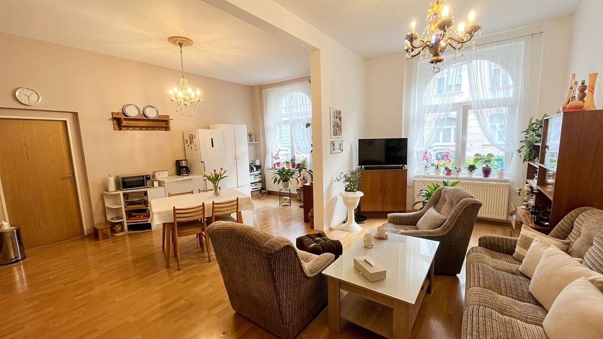 Prodej komerční nemovitosti 353 m² – fotografie 2