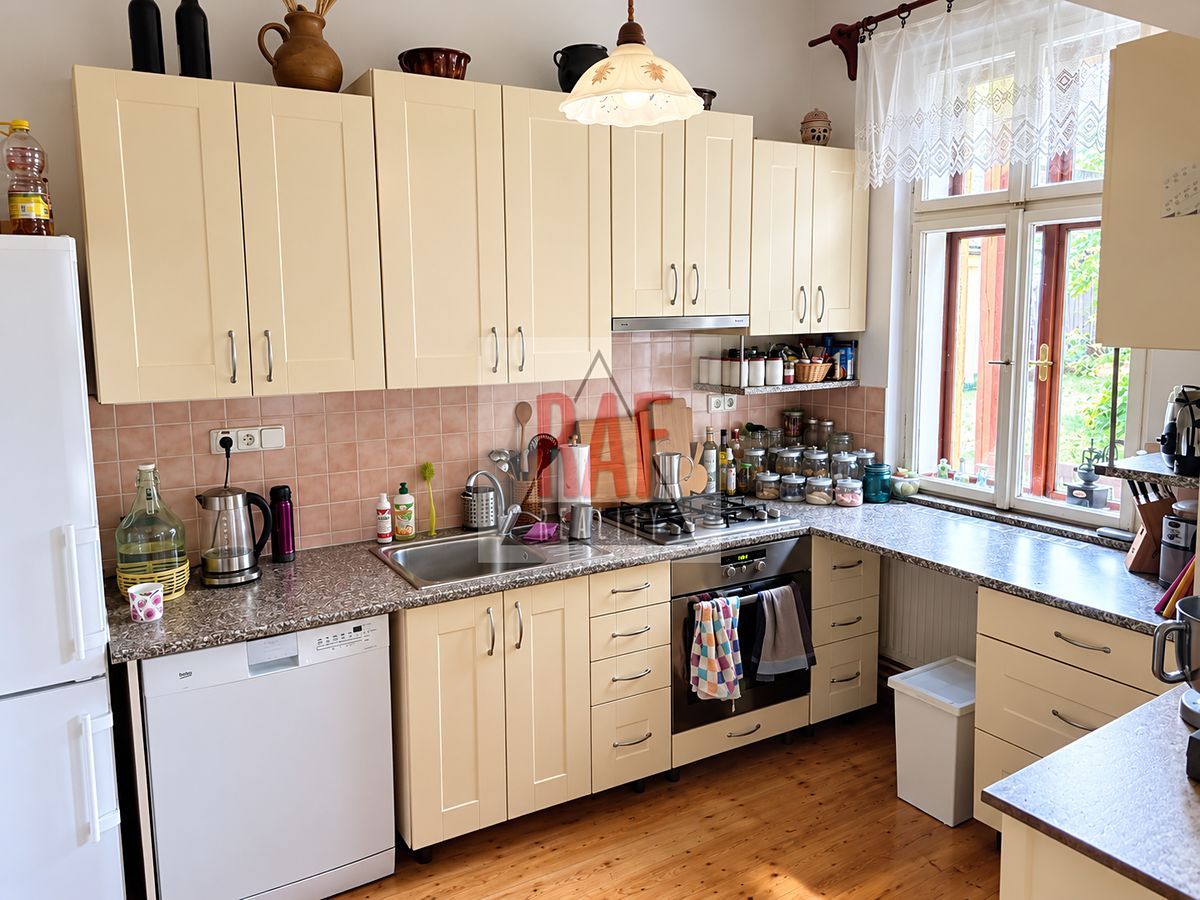 Prodej rodinného domu 160 m², pozemek 659 m² – fotografie 4
