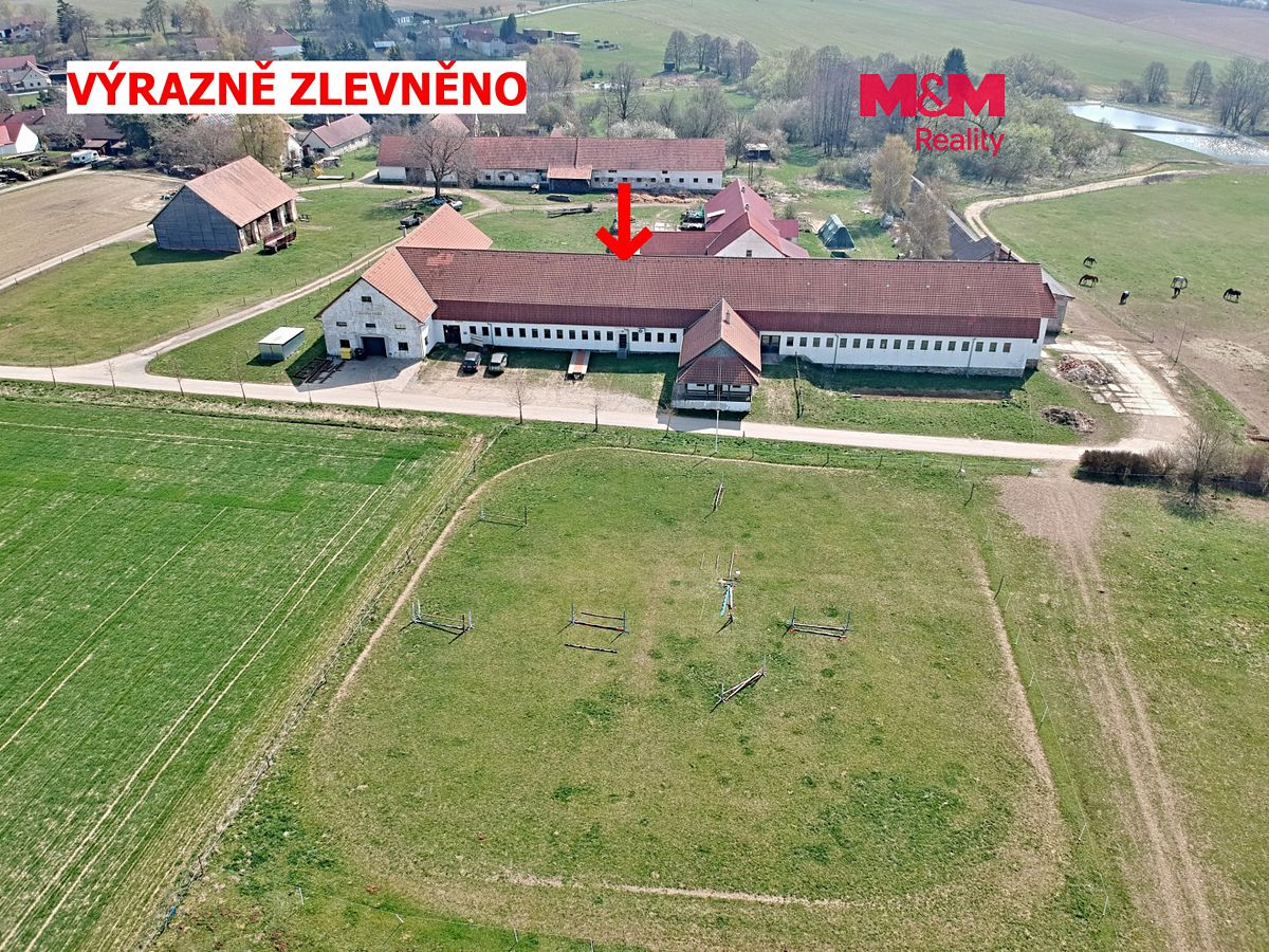 Prodej výrobní haly, prostoru 1393 m²