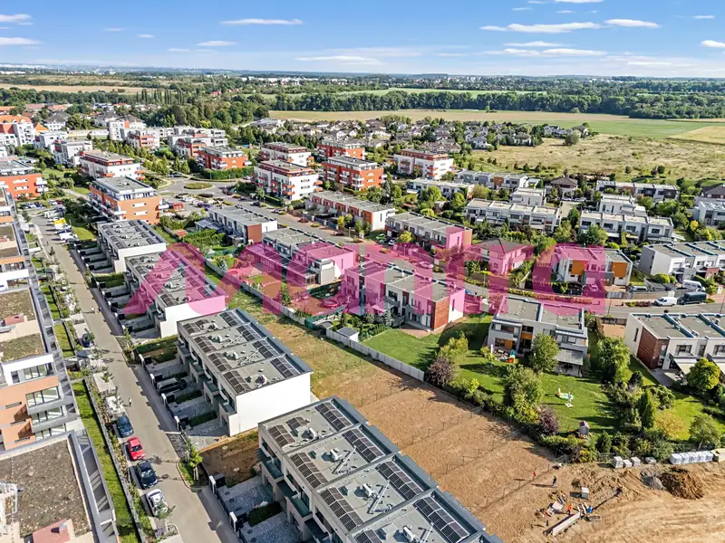 Prodej rodinného domu 125 m², pozemek 273 m², Praha – náhled fotky 3