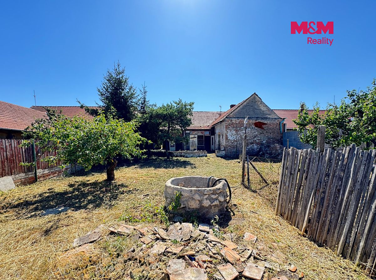 Prodej rodinného domu 71 m², pozemek 579 m² – fotografie 2