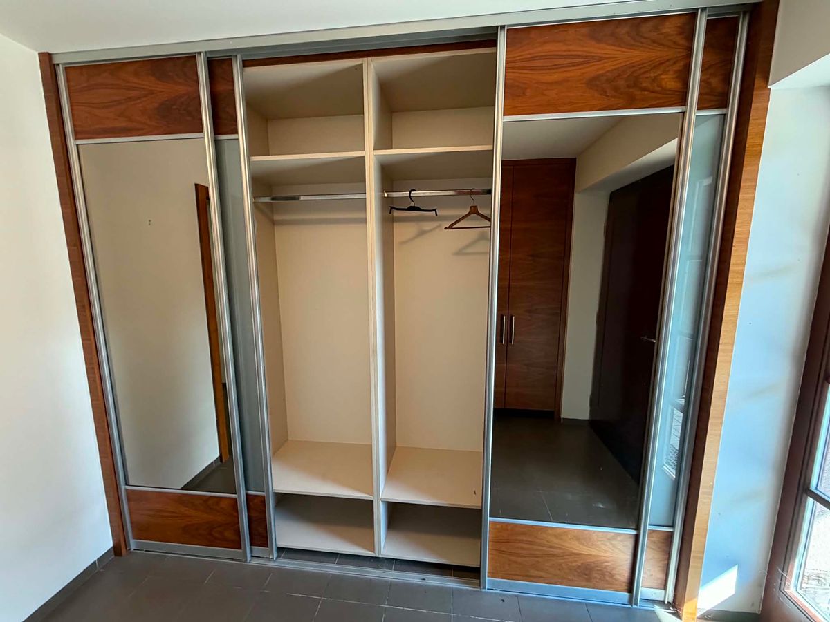 Prodej rodinného domu 240 m², pozemek 5513 m² – fotografie 4