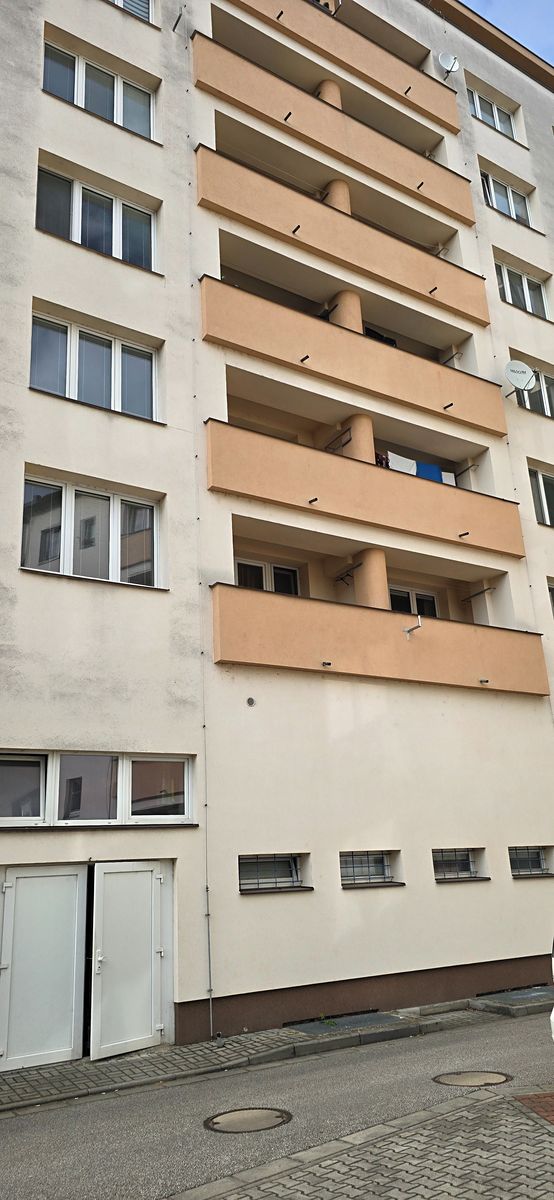 Pronájem bytu 4+kk 93 m²