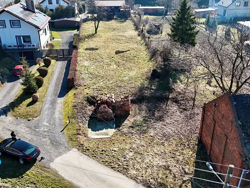 Prodej stavebního pozemku 1300 m², Brumovice – náhled fotky 2