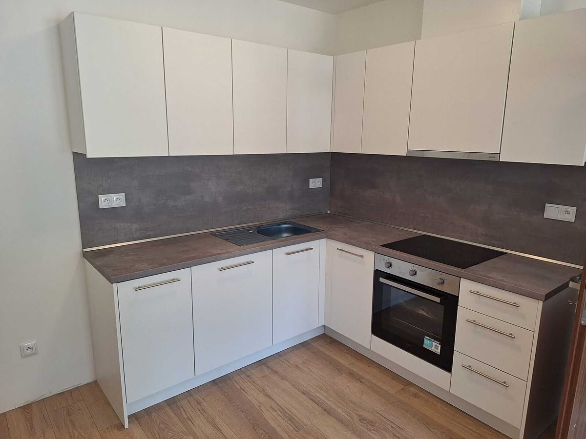 Pronájem bytu 3+kk 83 m²