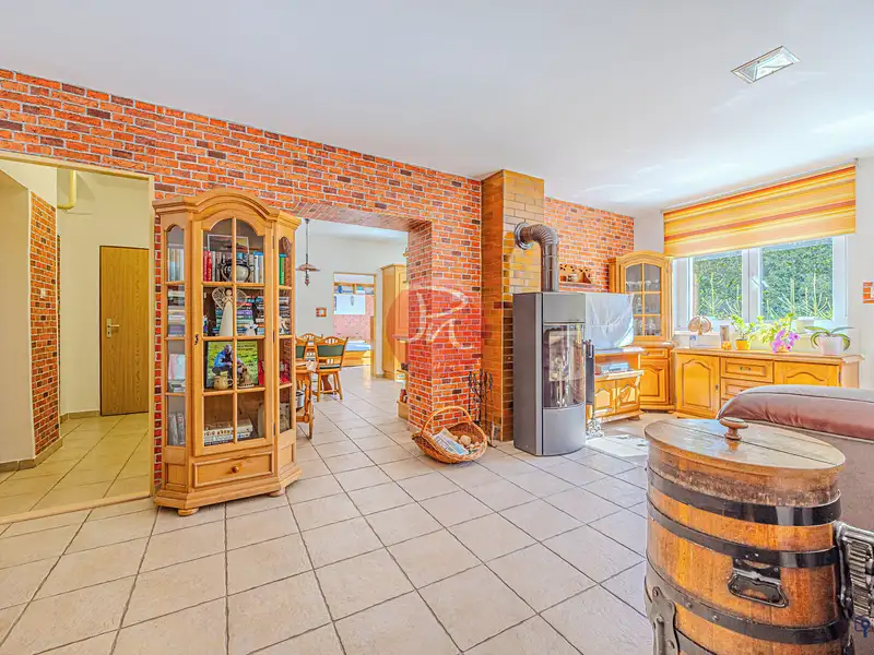 Prodej rodinného domu 499 m², pozemek 1212 m², Mořkov – náhled fotky 2