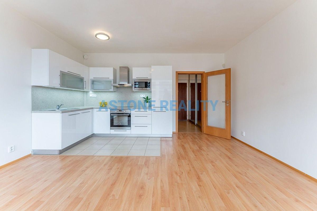Pronájem bytu 1+kk 42 m² – fotografie 5