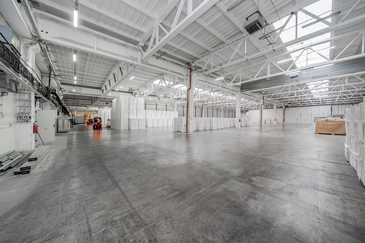 Pronájem skladového prostoru 5805 m² – fotografie 3
