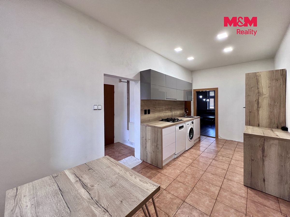 Pronájem bytu 2+1 67 m² – fotografie 2