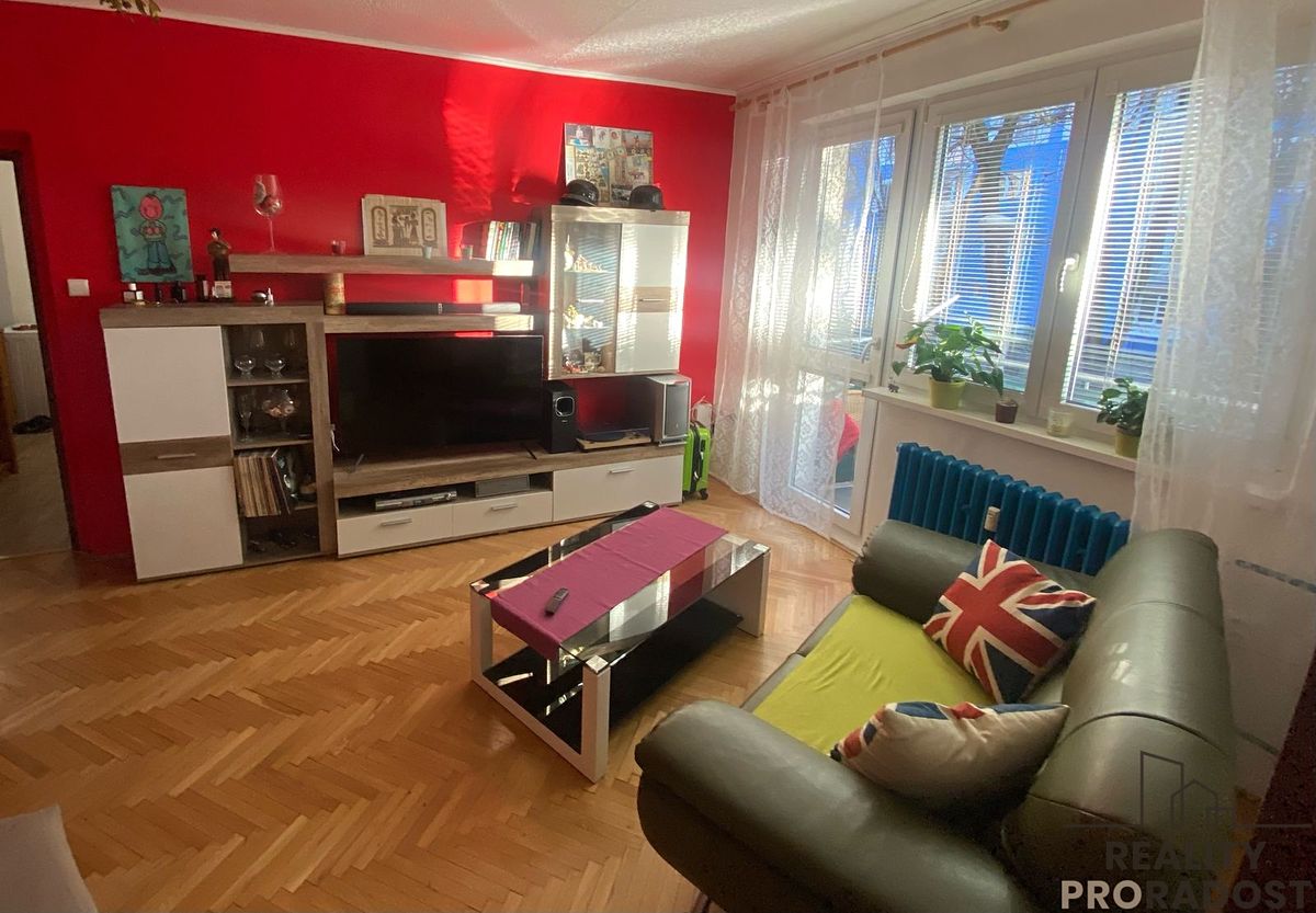 Pronájem bytu 2+1 52 m² – fotografie 2