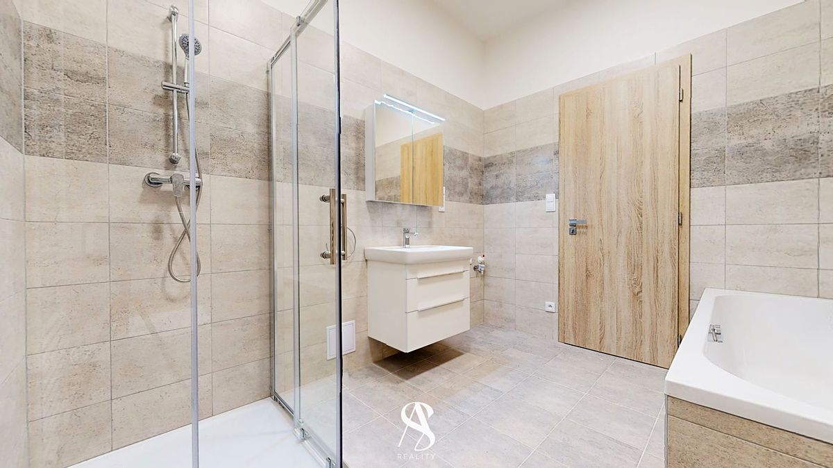 Pronájem bytu 3+kk 83 m² – fotografie 4