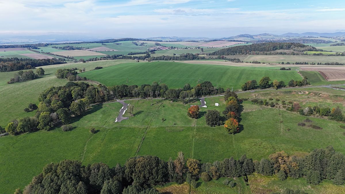 Prodej stavebního pozemku 2084 m², Chudenín – fotka 1 z 3