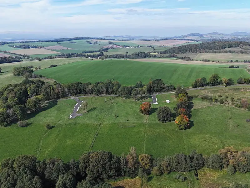 Prodej stavebního pozemku 2084 m², Chudenín – náhled fotky 1