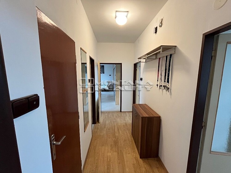 Pronájem bytu 4+1, 98 m² (10 z 17)