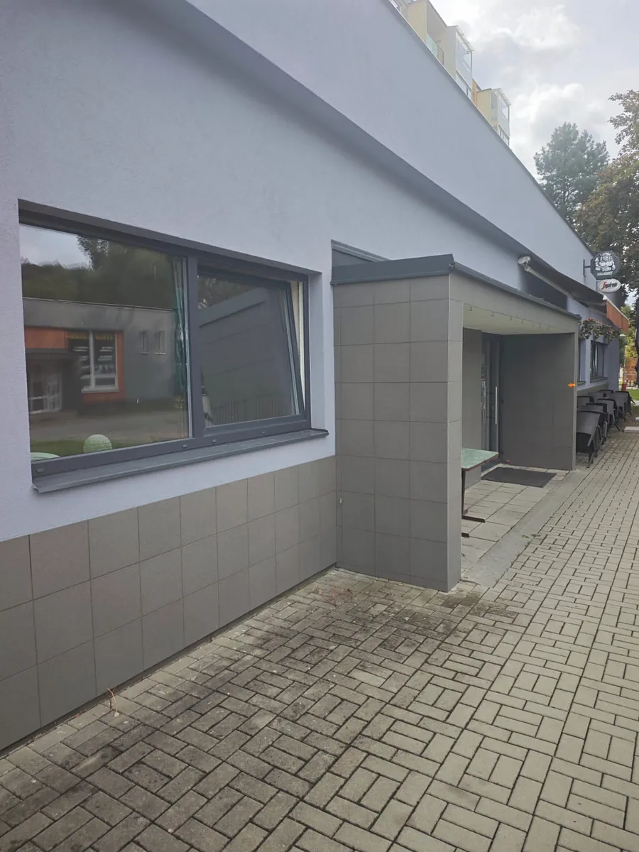 Pronájem obchodního prostoru 75 m²