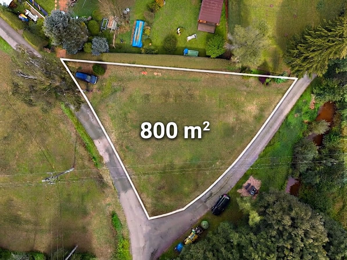 Prodej stavebního pozemku 800 m² – fotografie 2