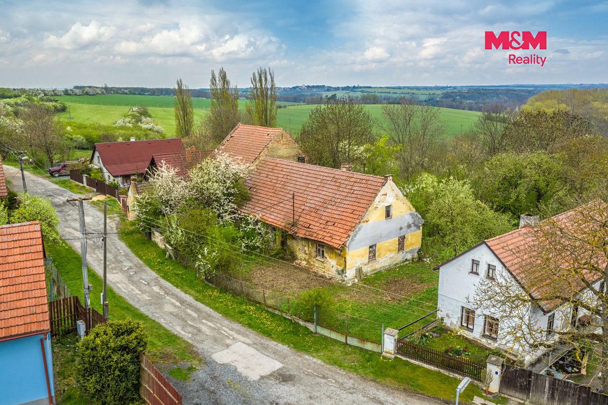 Prodej rodinného domu 100 m², pozemek 2489 m² – fotografie 3